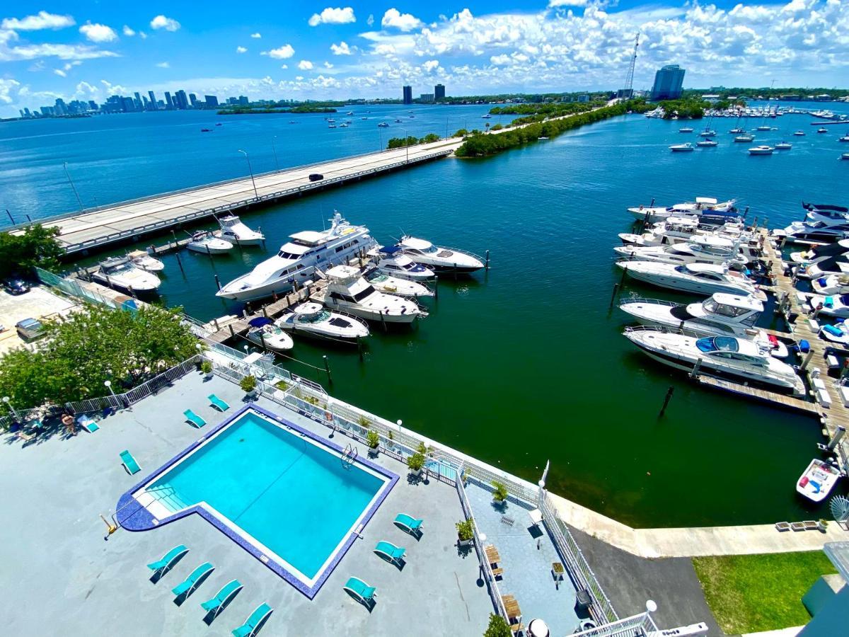 Premium Modern Waterfront Apartment With Miami Skyline View On The Bay 5 Mins Drive To Miami Beach With Free Parking Extérieur photo