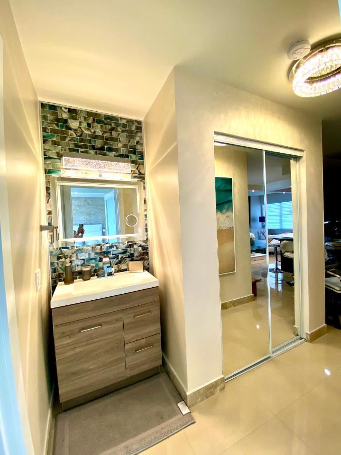 Premium Modern Waterfront Apartment With Miami Skyline View On The Bay 5 Mins Drive To Miami Beach With Free Parking Extérieur photo